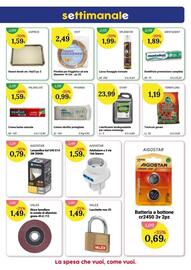 Volantino Re Mercato Lucrezia settimana 38 Pagina 4: Cotone idrofilo pretagliato €0,99, Terriccio gerani €1,19