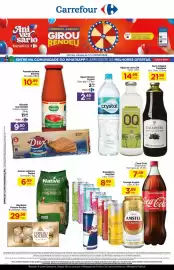 Folheto Carrefour Página 1: Crystal - água mineral €2,79, Coca-cola - tradicional €7,49