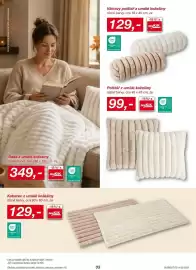 Lidl leták Strana 3: MyKiK koberec z umělé košežiny €129,00, MyKiK Válcový polštář z umělé kožešiny €129,00