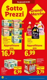 Volantino Lidl settimana 39 Pagina 12: PAMPERS Baby Dry pannolini o mutandino €16,79, PERLANA Detersivo liquido nero €6,99