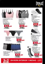 Catálogo Carrefour Página 9: Everlast top deportivo €15.266,66, Everlast corpiño bretel fino €13.266,66