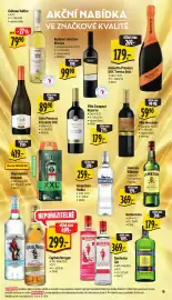 Albert leták týden 39 Strana 15: Amundsen Vodka €259,00, Captain Morgan Spiced Gold €299,00