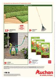 Catalogue Auchan | Bons plans du week end jardinage page 2: RÂTEAU À FEUILLES €9,99, Agroland Terreau universel €2,99