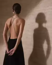 Catálogo BCBGMAXAZRIA Página 2