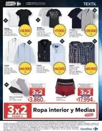 Catálogo Carrefour Página 27: Tex remera lisa básica €14.900,00, Tex camisa oxford €44.900,00
