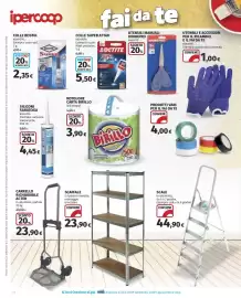 Volantino Ipercoop Pagina 28: Rotolone carta Birillo €3,90, Colle Bostik €2,35