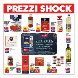 Volantino Docks Cash&Carry Pagina 3: Passata di Pomodoro LA FIAMMANTE €0,79, Pronto Pizza polpa fine 'O Sole 'E Napule €4,61