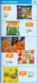 Folleto Supermercados Deza Página 17: Findus guisantes finos €2,95, Artiq salteado de gambas, ajetes y espárragos €2,25