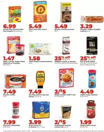 Hy-Vee weekly ad week 40 Page 21: Dunkin' Coffee €7,49, Quaker Instant Oatmeal €5,49