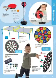 Lobbes folder Pagina 95: Mega klittenband dartbord €8,50, Tafel boksbal met pomp €9,99