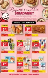 Biedronka gazetka tydzień 40 Strona 3: Kefir owocowy Mleczna Dolina malina €2,00, Mus proteinowy Go Active banan-toffi €3,49