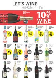 Star Liquor catalogue Page 4: Jacob's Creek Cool Harvest €25,00, McGuigan Range Pinot Noir €24,00