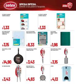 Volantino Famila Superstore Pagina 18: Selex padella stone €14,90, Buste in PPL forate goffrate €3,15