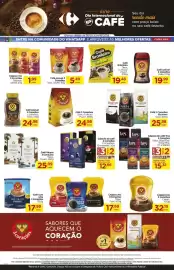 Folheto Carrefour Página 4: Café Brasileiro Tradicional €19,48, Cappuccino 3 Corações classic €32,19
