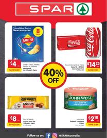 Spar catalogue week 40 Page 12: Smith's Chips €4,00, Four'N Twenty Angus Beef Pie €8,00