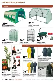 Folheto Bricomarché Página 14: Fato impermeável nylon €11,49, Estufa Greenhouse €239,00
