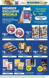 Ritchies catalogue week 40 Page 5: The Happy Donut Co. Donut €6,00, V.I.P. Beef Chunkers Dog Food