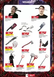 Catálogo ToysRus Página 11: Machete de 55 cm con mascara de sangre €7,92, Tridente diabolico con sonido €3,92