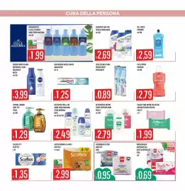 Volantino Sisa Pagina 18: Spazzolino tecnico Mentadent €0,89, Dentifricio Aquafresh Intense White €1,25