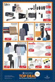 Galeria Prospekt Seite 4: Kapuzen-Bademantel Superwuschel €79,99, MÖVE for frottana Saunatuch €19,99