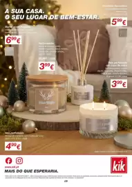 Folheto kik Página 9: A SUA CASA. O SEU LUGAR DE BEM-ESTAR. Almofada decorativa com padrão em laços, várias cores, aprox. 40