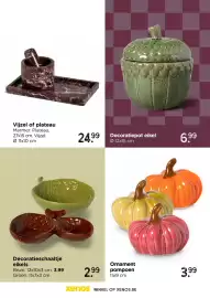 Xenos folder week 41 Pagina 26: Ornament pompoen €3,99, Decoratieschaaltje eikels €2,99