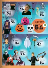 Folleto Carrefour Página 18: Palo calabaza con luz o guadaña o fantasma €4,99, Machete, sierra, cuchillo o kit de armas €5,99