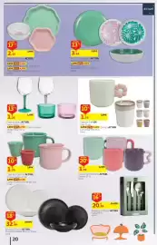 Folheto Auchan Página 20: Copodecaféeh €1,79, Copode vidro actual €1,29