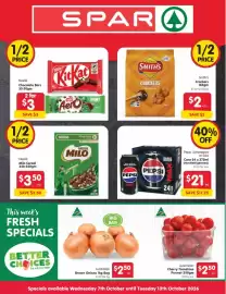 Spar catalogue week 41 Page 1: Smith's Crackers €2,00, Australian Cherry Tomatoes €2,50