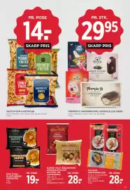 MENY tilbudsavis uge 41 Side 21: Karen Volf æbleskiver €28,00, Daloon forårsruller €28,00