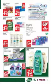 Volantino Panorama Pagina 17: Carta cucina Regina Regina €4,69, Bagnoschiuma Vidal €1,69