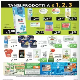 Volantino SuperW Pagina 6: Parmigiano reggiano Parmareggio €5,99, Mozzarella di bufala Campagna dop Mandara €1,49