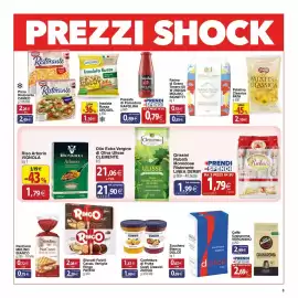 Volantino Docks Cash&Carry Pagina 3: Passata di Pomodoro Napolina €0,79, Patatina Classica PATA €2,19