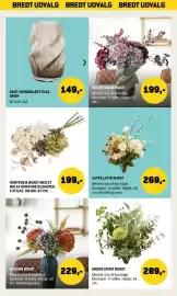 XL-BYG tilbudsavis Side 42: Hortensia Buket Med Et Mix Af Kunstige Blomster €199,00, Vase i mundblæst glas, brun €149,00