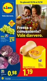 Volantino Lidl settimana 42 Pagina 1: Zucca Butternut dell'Etruria €1,19, Uva bianca XXL €2,19