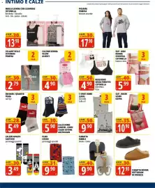 Volantino Tigros Pagina 23: T-shirt uomo Liabel €9,90, Reggiseno senza ferretto Cotonella €4,90