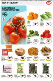 IGA catalogue week 42 Page 16: Australian Red Capsicum €5,90, Community Co Sweet & Crunchy Salad Mix €2,50