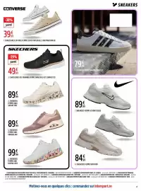 Catalogue Intersport page 11: Nike SNEAKERS FEMME V5 RNR SUEDE €89,99