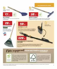 Catalogue Bricomarché page 5: Leborgne - balai à gazon xl €29,40, Revex - râteau 14 dents €28,99