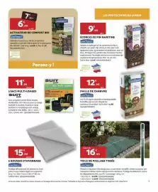 Catalogue Bricomarché page 7: Activateur de compost bio €6,90, Durable - 3 sacs multi-usages €11,95