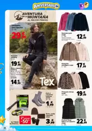 Folleto Carrefour Página 66: Chaqueta ultraligera mujer €17,99, Sudadera pelo mujer €12,99