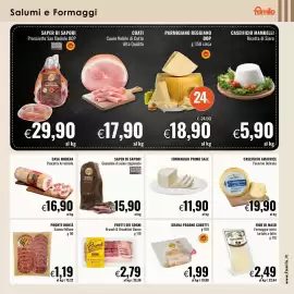 Volantino Famila Pagina 5: Grana Padano cubetti €1,99, Guanciale di suino stagionato Saper di Sapori €15,90