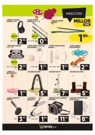 Catálogo Family Cash Página 21: Pelux d'animals amb so mascotes €2,29, Transportí de tela mascotes €11,19