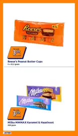 Action folder week 42 Pagina 23: Reese's Peanut Butter Cups €3,59, Milka mmax karamel & hazelnoot €3,29