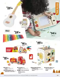 Catalogue JouéClub page 171: Janod tracteur à tirer €19,99, Pure - grand cube multi activités €49,99