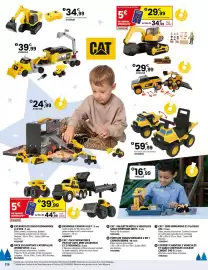 Catalogue JouéClub page 80: Coffret chantier 2 véhicules et sable cinétique couleur ciment 340 g €16,99
