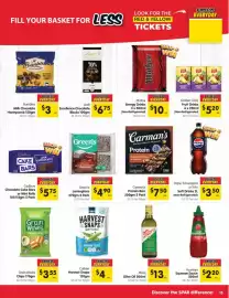 Spar catalogue week 42 Page 15: Calbee Harvest Snaps €4,00, Fountain Squeeze Sauce €2,20