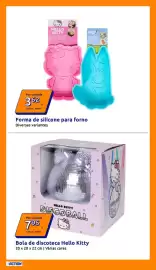 Folheto Action semana 42 Página 10: Bola de discoteca hello kitty €7,95, Forma de silicone para forno €3,62