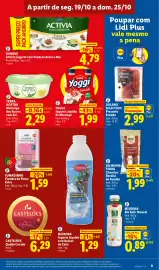 Folheto Lidl semana 43 Página 9: Yoggi iogurte líquido de morango €1,99, Castelões queijo curado €6,29