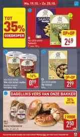 ALDI folder week 43 Pagina 15: Asia Green Garden Samosa's €2,49, Reuze rozijnenbollen €2,50